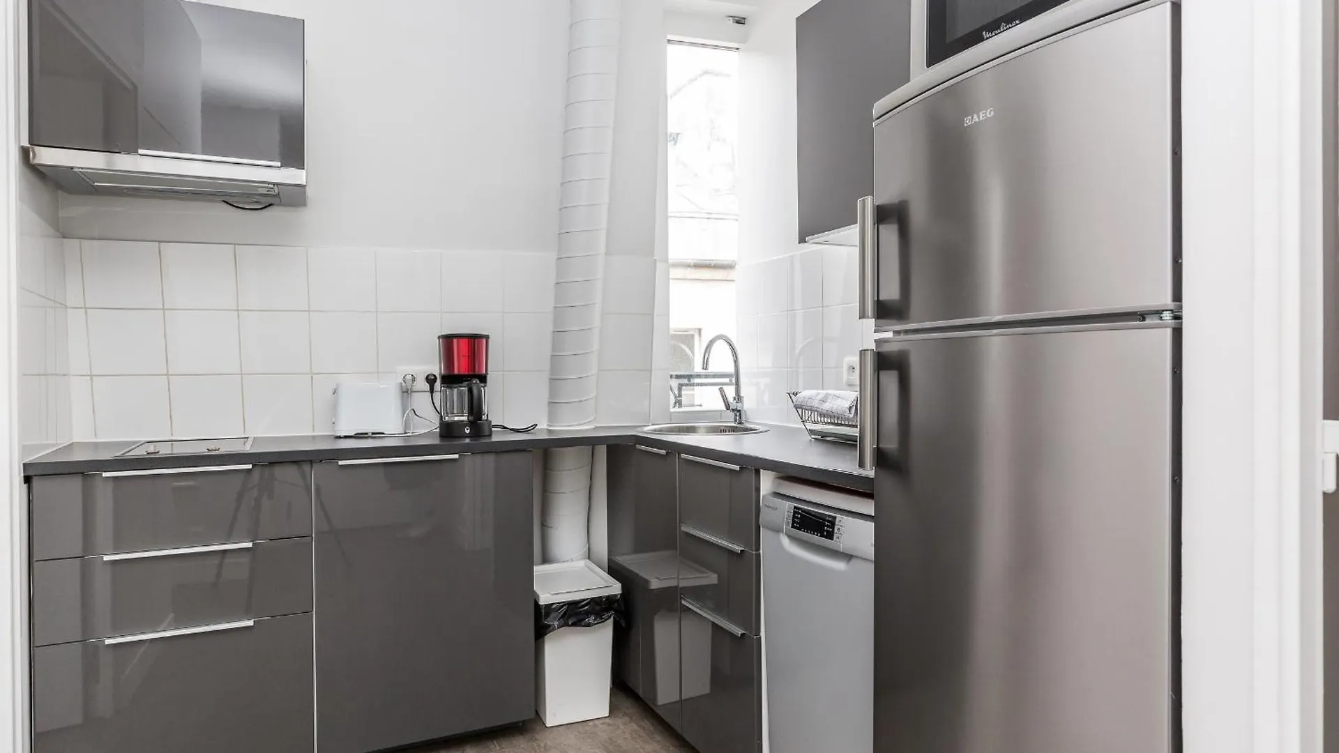 Sweet Home Paris Apartment 0*,  Франция