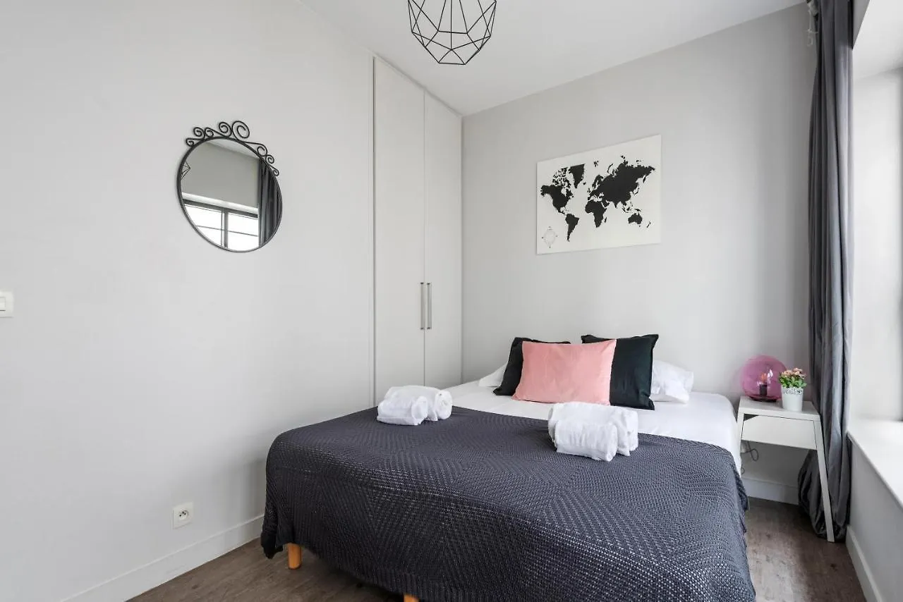 Sweet Home Paris Apartment